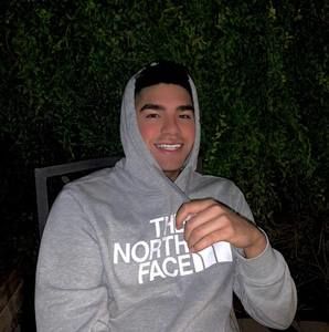 Meet your Posher, Diego